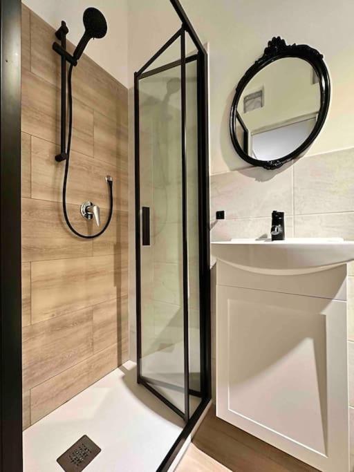Warm Retreat In The Heart Of Florence Cls Station Appartement Buitenkant foto